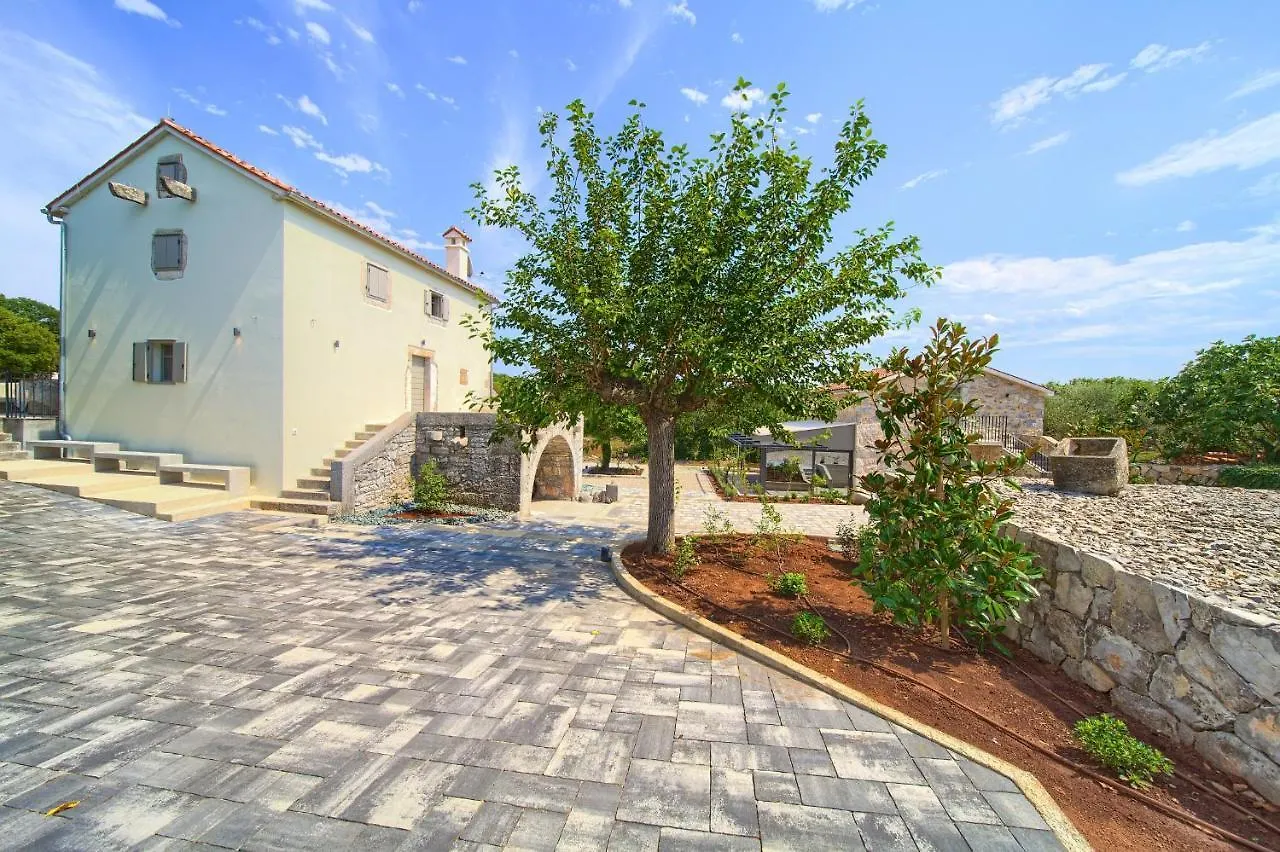 Luxury Jerini House With Pool And Wellness Villa Bajcici