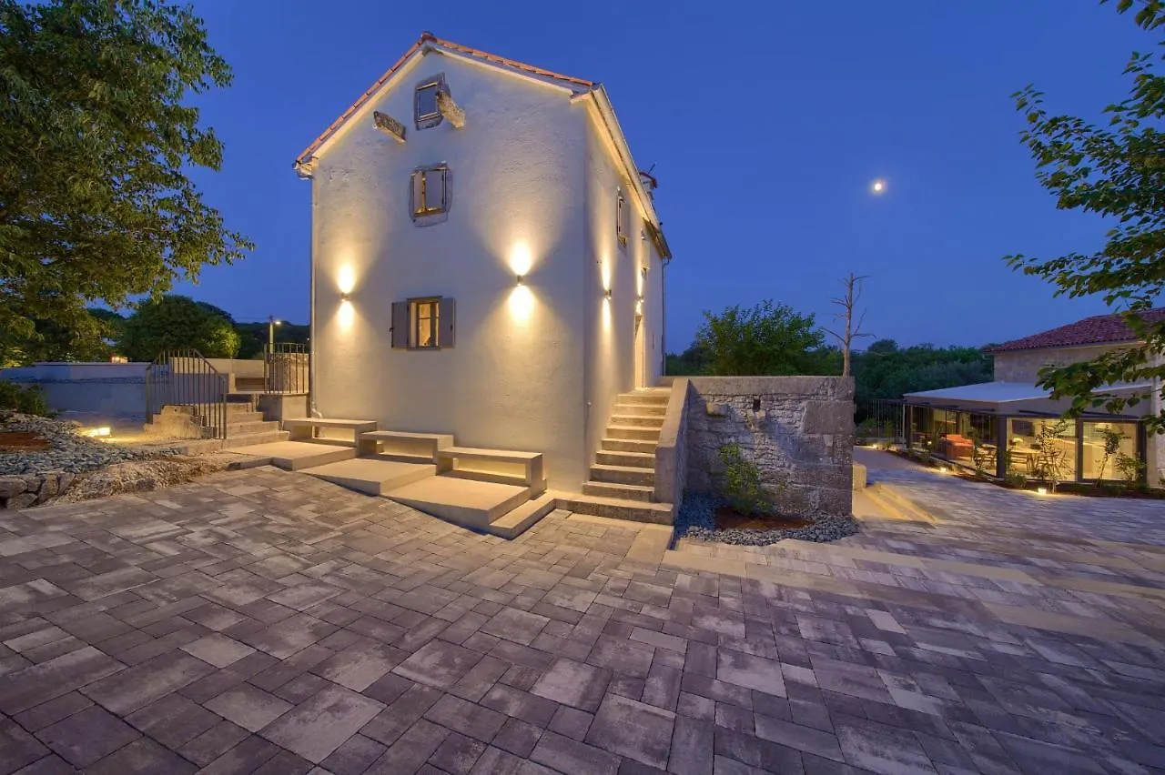 Luxury Jerini House With Pool And Wellness Villa Bajcici