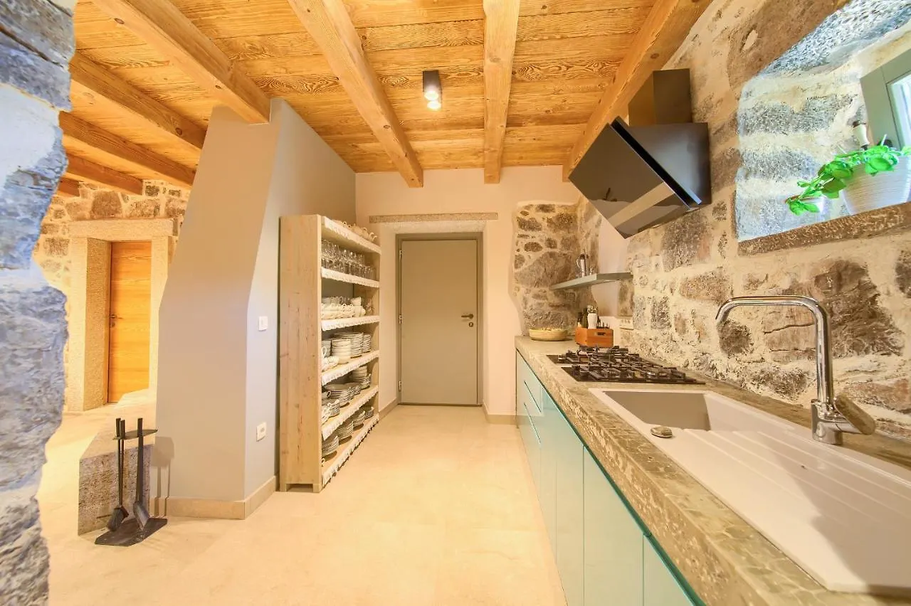הוילה Bajcici Luxury Jerini House With Pool And Wellness וילה