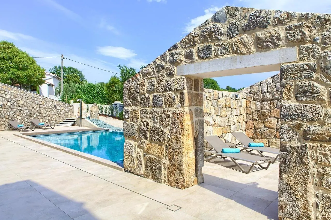 הוילה Bajcici Luxury Jerini House With Pool And Wellness קרואטיה