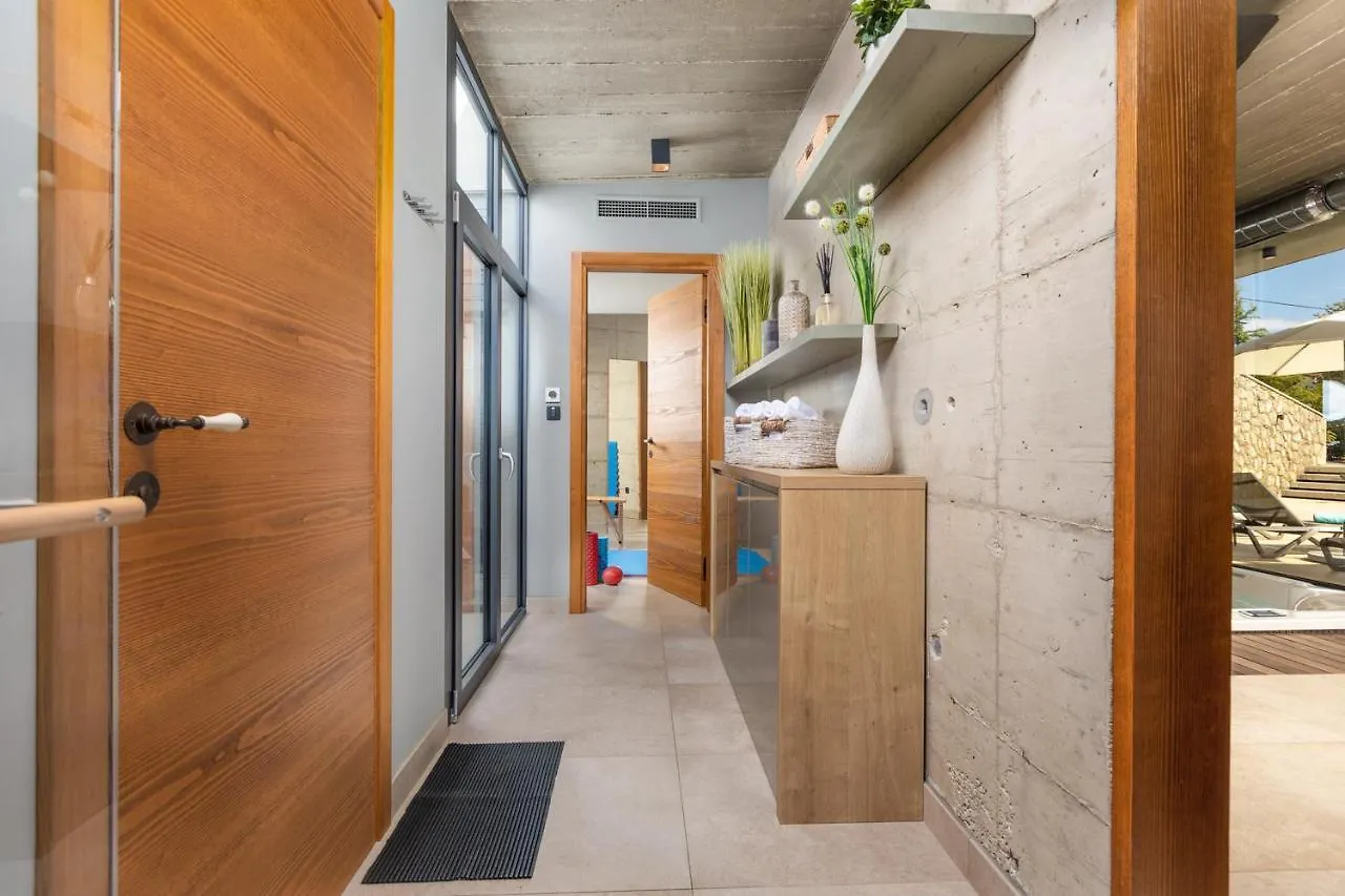 Luxury Jerini House With Pool And Wellness Villa Bajcici